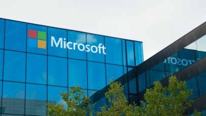 Teknoloji devi Microsoft tüm mağazalarını kapatma kararı aldı