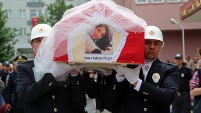 Şehit öğretmen Aybüke Yalçın unutulmadı