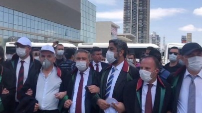 Şok protesto: Baro başkanları Metin Feyzioğlu'na sırtını döndü!