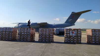 Türkiye'den bir ülkeye daha tıbbi malzeme yardımı