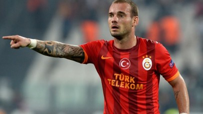 Wesley Sneijder'den üzen itiraf: "İçki ve kadınlar yüzünden Yolanthe'yi kaybettim"
