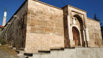 700 yıllık kervansarayda 'korsan' restorasyon!