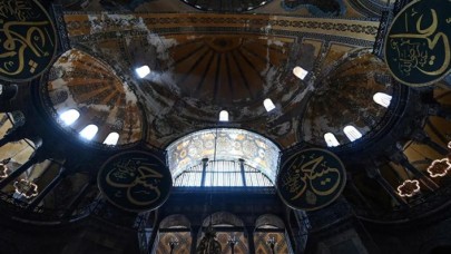 Ayasofya'da mozaik ve frekslerin perde mekanizmasıyla kapatılması planlanıyor