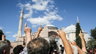 Ayasofya'nın camiye dönüştürülmesine ilk kez müslüman bir ülke tepki gösterdi