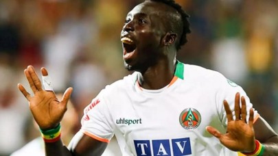 Cisse'nin menajeri açıkladı: Beşiktaş'la 1+1 yıllık anlaştık