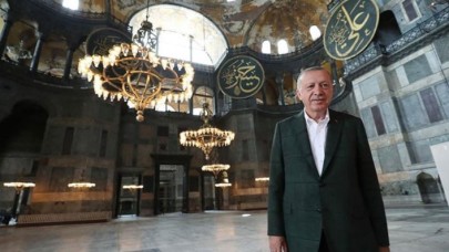 Erdoğan'dan büyük vefa örneği: Ayasofya'da yan yana saf tutacağı isim netleşti!