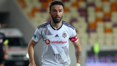 Fenerbahçe ile Gökhan Gönül'ün yolu bir kez daha kesişti