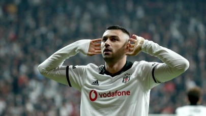 Fransız kulübü Lille,  Burak Yılmaz'ı resmen açıkladı!