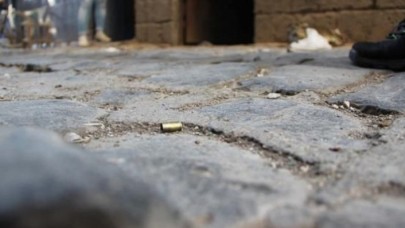 Kahvehane kurşunlandı: Pencereden bakan 5 yaşındaki Elfin Günbey öldü