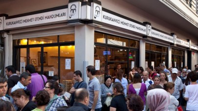 Kurukahveci Mehmet Efendi’nin 15 Temmuz’un yıl dönümünde yayınladığı ilan büyük beğeni topladı