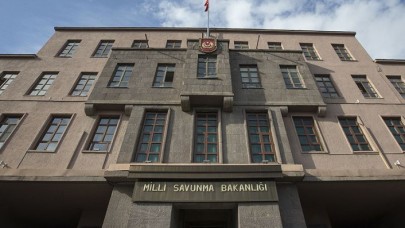 Milli Savunma Bakanlığı'ndan Yunanistan'a sert uyarı: Eller kırılır!
