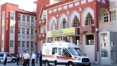 Müdür Yardımcısı Mustafa Sümer okuldaki odasında ölü bulundu