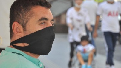 O ilimizde siyah maske takmaya yasak geldi!