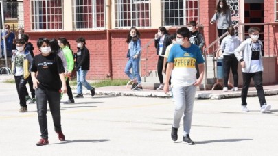 Okullarla ilgili flaş karar: Veliler ateş ölçecek!