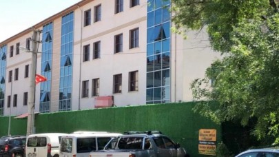 Özel bakım merkezinde kan donduran iddia! Tazyikli suyla öldürmüşler