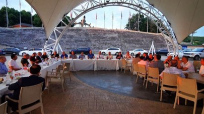 Sakarya'da patlayan fabrikanın sahibine moral yemeği!