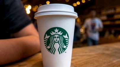 Starbucks'ta Müslüman kadına ayrımcılık: Bardağına 'Ayşe' yerine bakın ne yazıldı!