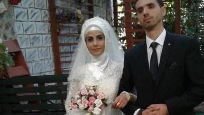 Uyurken üzerlerine baca yıkılan Semra ve Ferhat uğurlu çifti hayatını kaybetti