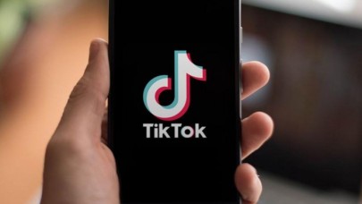 18 yaşındaki genç,  TikTok'tan beğeni almak için komşusunu öldürdü