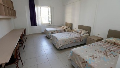 Antalya Muratpaşa'da Ayhan Kiraz kaldığı pansiyonda ölü bulundu