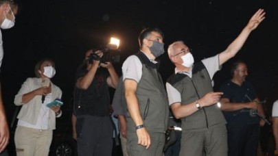 Bakan açıkladı: Çeşme'deki yangın kontrol altına alındı