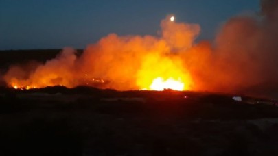 Bozcaada'da yangın: Halk yardıma çağrıldı