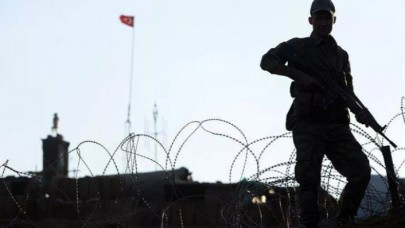 Cizre'de iki terörist teslim oldu