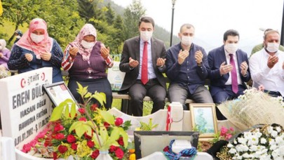 Cumhurbaşkanı Erdoğan,  Eren Bülbül'ü şiirle andı