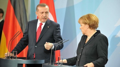 Erdoğan'dan Merkel'le kritik görüşme: Açık açık söyledi!