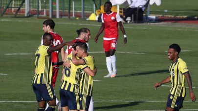 Fenerbahçe,  Karagümrük'le oynadı: Mert Hakan'dan siftah