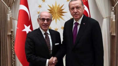 İBB'de tepki toplayan Hasan Bülent Kahraman istifa etti