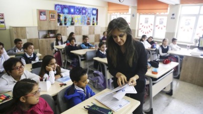 İlk ve ortaöğretim çağındaki öğrenciler özel okullarda ücretsiz okuyabilecek: Ancak bir şartı var!
