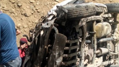 Katliam gibi kaza: Öğretmenleri taşıyan araç uçuruma yuvarlandı