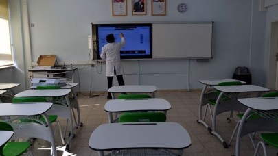 Okullarda eğitim pazartesi günü başlıyor: İlk ders belli oldu!