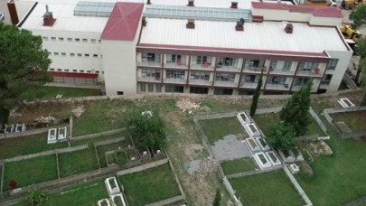 Ordu'da mezarlık manzaralı 'huzurevi'