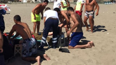 Plajda dehşet: Komşusunu,  eşini ve kızını bıçakladı!