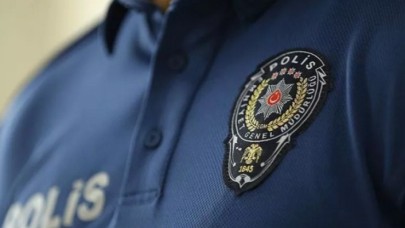 'Polisim' diye tanışarak arkadaşı olduğu kadını 11 bin lira dolandırdı