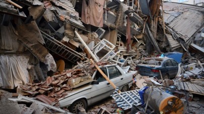 Prof. Dr. Mehmet Fatih Altan'dan 7.5'lik deprem uyarısı: İstanbul'daki en riskli bölgeleri tek tek açıkladı!