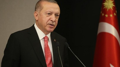 Tam saat 03.02'de: Cumhurbaşkanı Erdoğan'dan çarpıcı mesaj