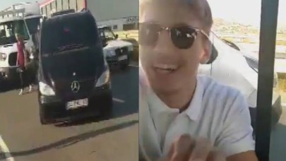 Trafikte 'çakarlı' dehşet! Aracından inip defalarca bıçakladı