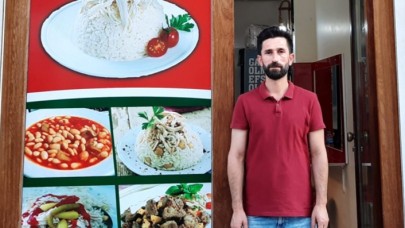 Üç diploma sahibi üniversite mezunu,  pilav dükkanına verdiği isimle binlerce kişiye umut oldu