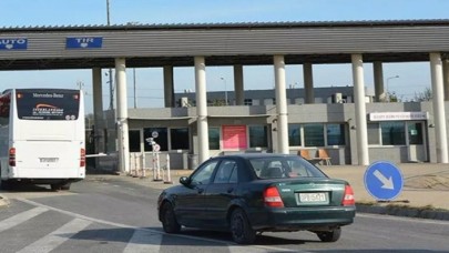 Yunanistan Kipi Sınır Kapısı'nı kapatma uygulamasını uzattı