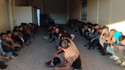 15 kişilik minibüsten 65 kişi çıktı