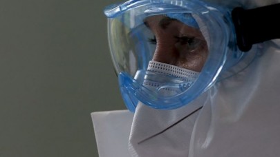 7 bin sağlıkçı koronavirüsten öldü!