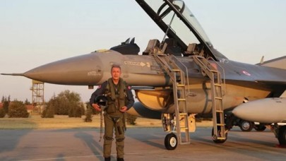 Bakan Akar F-16'yla Ege'nin Kuzeyi'ne özel uçuş gerçekleştirdi