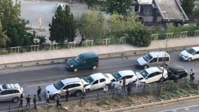 Bursa'da zincirleme kaza: 7 araç birbirine girdi