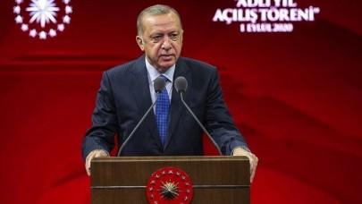 Erdoğan'dan flaş açıklamalar: Avukatlıktan teröristliğe uzanan kanlı yolun önünü keseceğiz!
