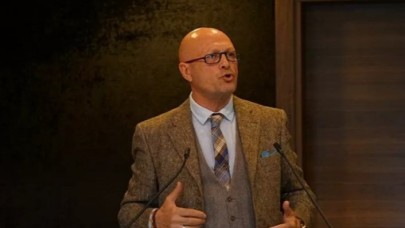 Erol Mütercimler'e İmam Hatiplilere yönelik sözleri nedeniyle hapis istemi