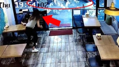 İkinci kattan 10 bin lira attı: Saniyeler içinde toplandı