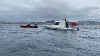 İstanbul'da akılalmaz olay: Denize atladı,  2 bin 500 metre açığa gitti,  zor ikna edildi
